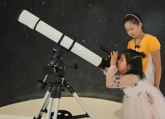 买天文望远镜后悔了吗，要不要给孩子买天文望远镜？