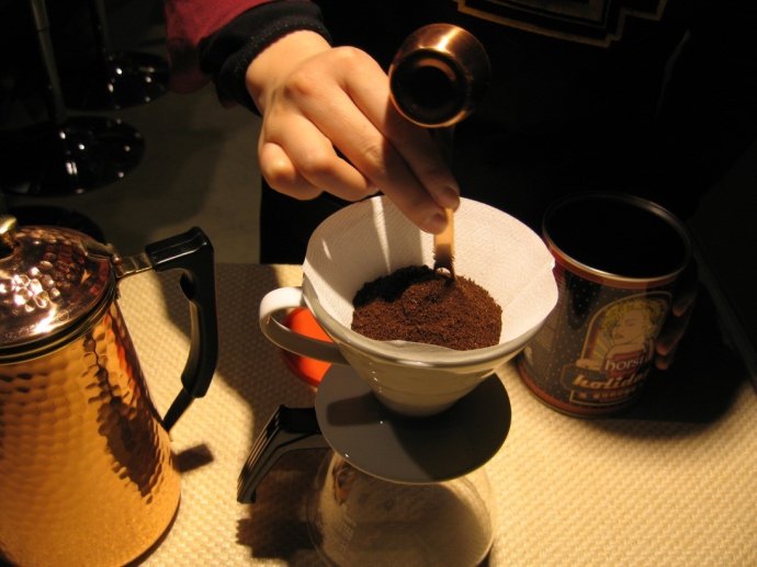 咖啡粉如何冲泡咖啡（手冲咖啡入门操作流程）-米圈号