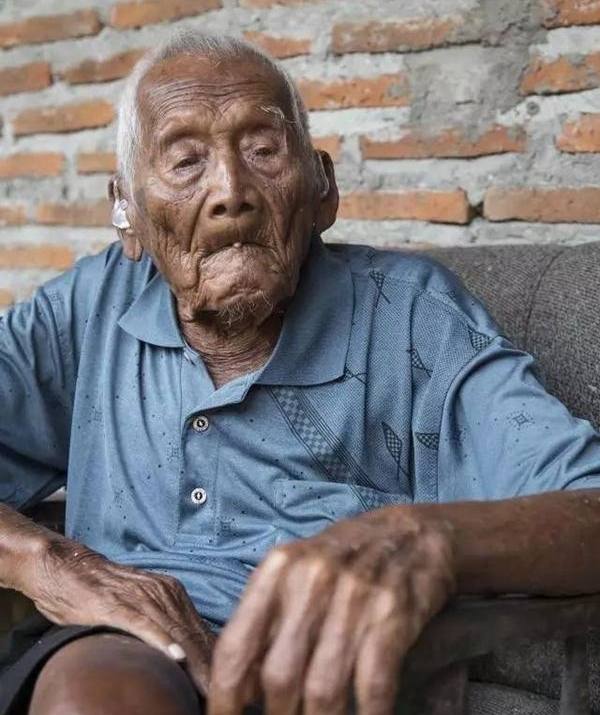 世界上活得最久的人（人最高究竟能够活多少岁）-米圈号