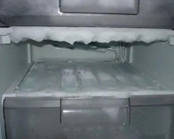 冰箱结霜是什么原因造成的（冰箱结霜的原因及处理方法）-米圈号