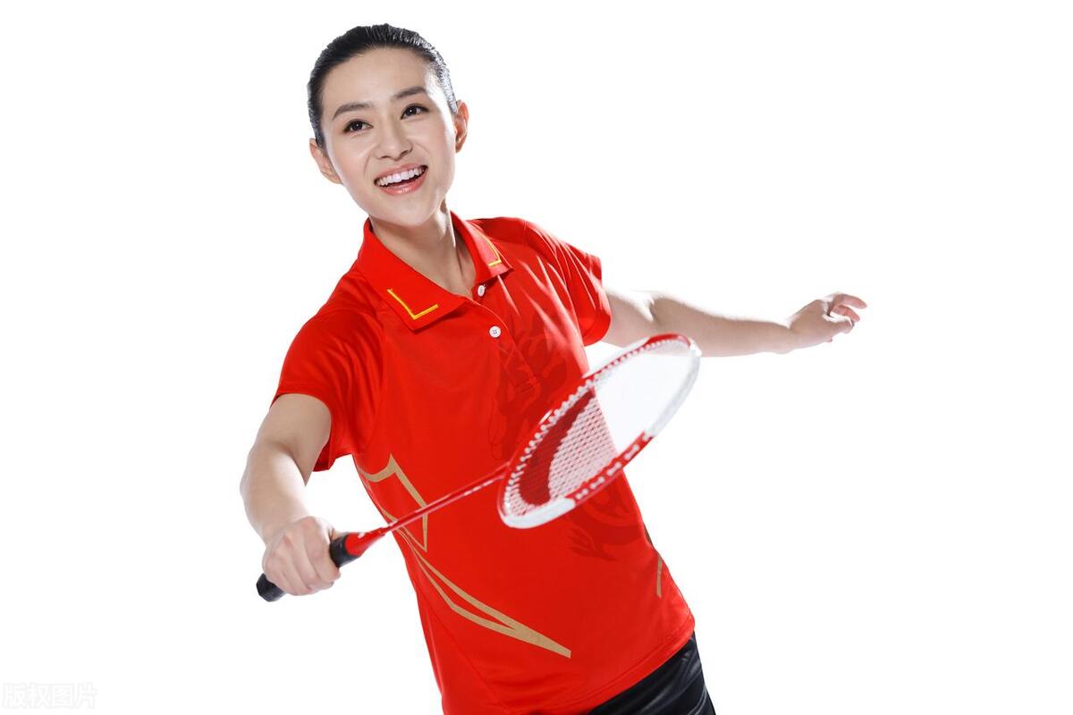 羽毛球网高多少（羽毛球网架标准高度揭秘）-米圈号